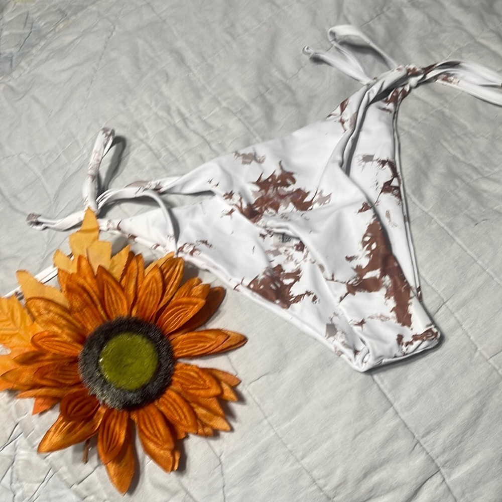 NWOT Zaful swim bottom S